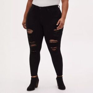 Torrid Size 18 Short Black Sky HIgh Skinny Premium Stretch High-Rise Jeans